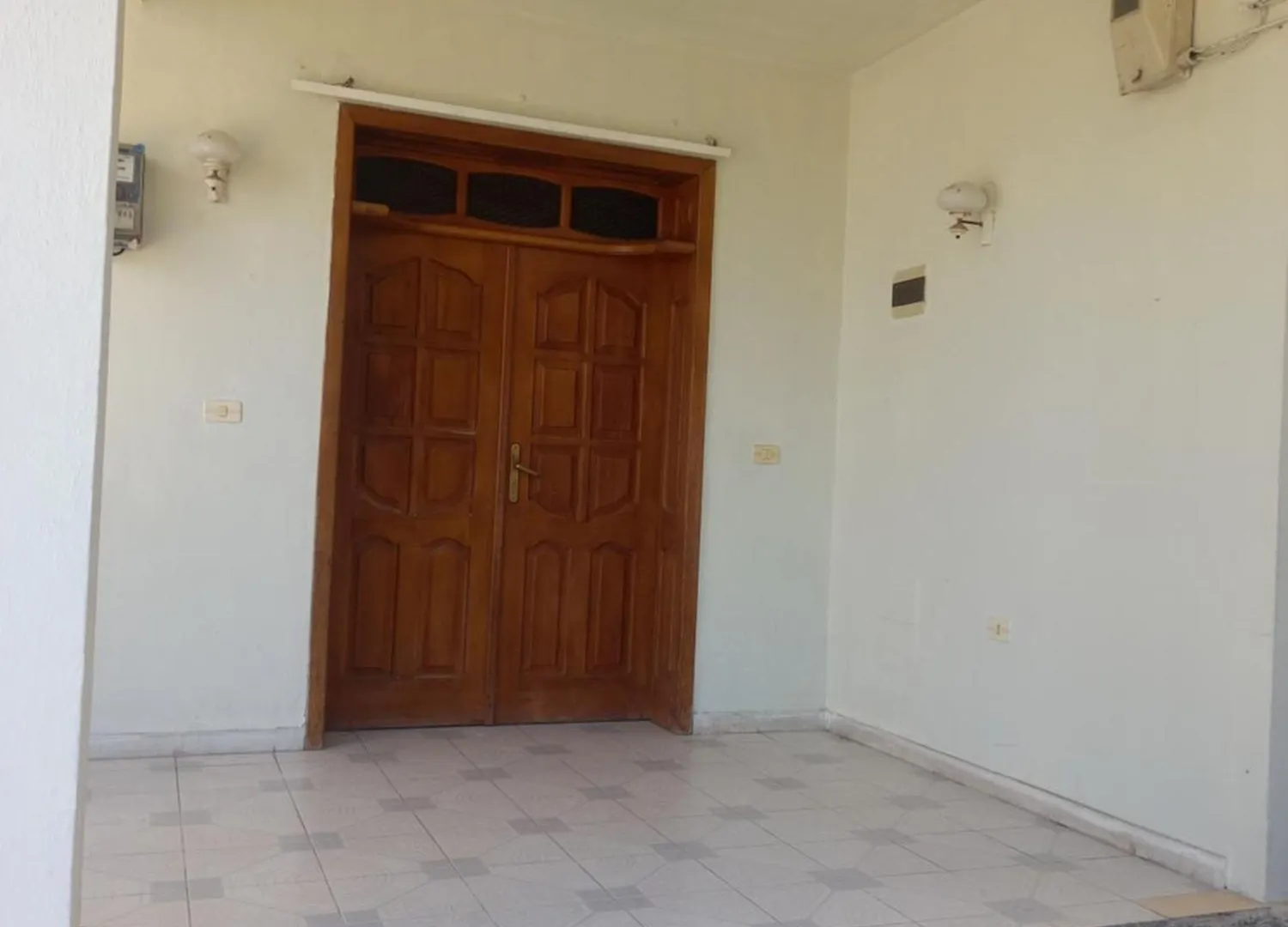 House Vila Tirana Casa de Férias